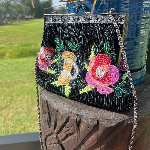 RARE VINTAGE 100% PURE SILK HAND BEADED FLORAL PURSE - Picture 5 of 11